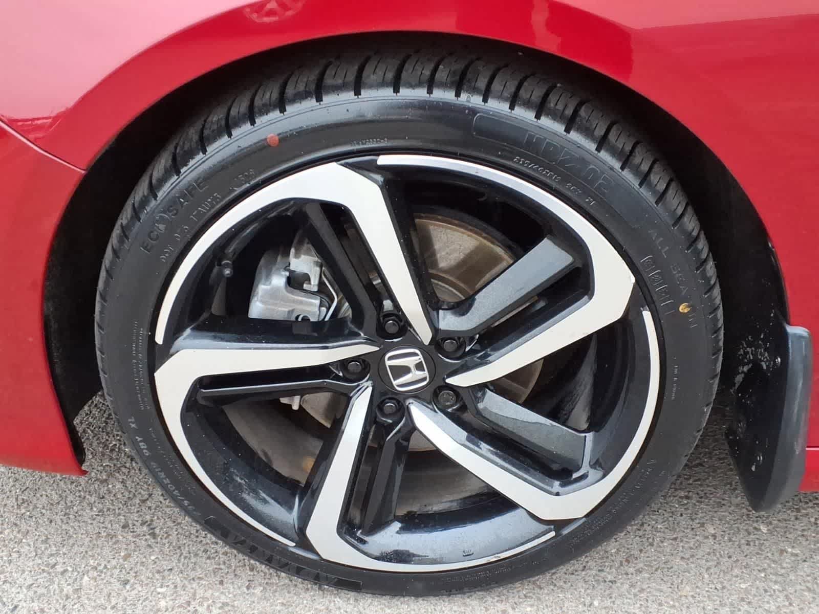 Used 2018 Honda Accord Sport image 8