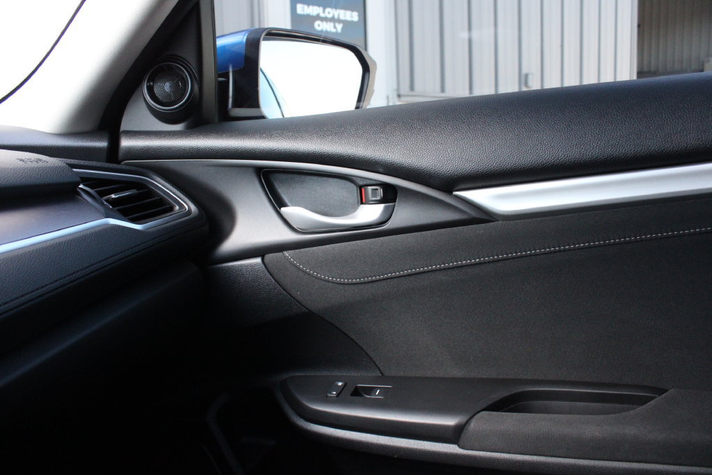 Used 2018 Honda Civic EX-T image 19