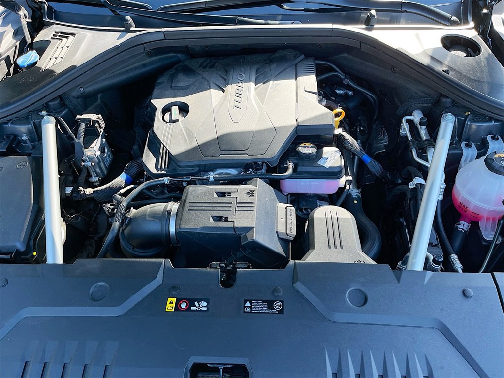 Used 2024 Genesis GV70 2.5T w/ Advanced Package image 31