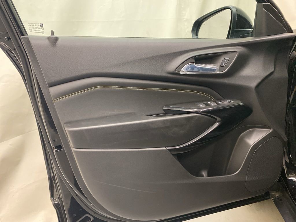 New 2026 Chevrolet Trax LT w/ Driver Confidence Package image 10