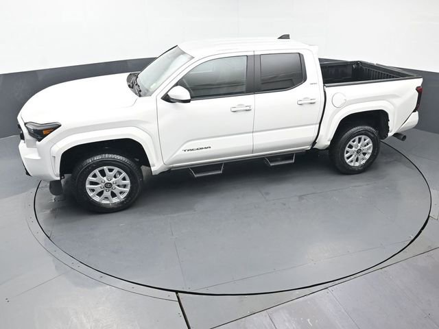 Certified 2025 Toyota Tacoma SR5 image 40
