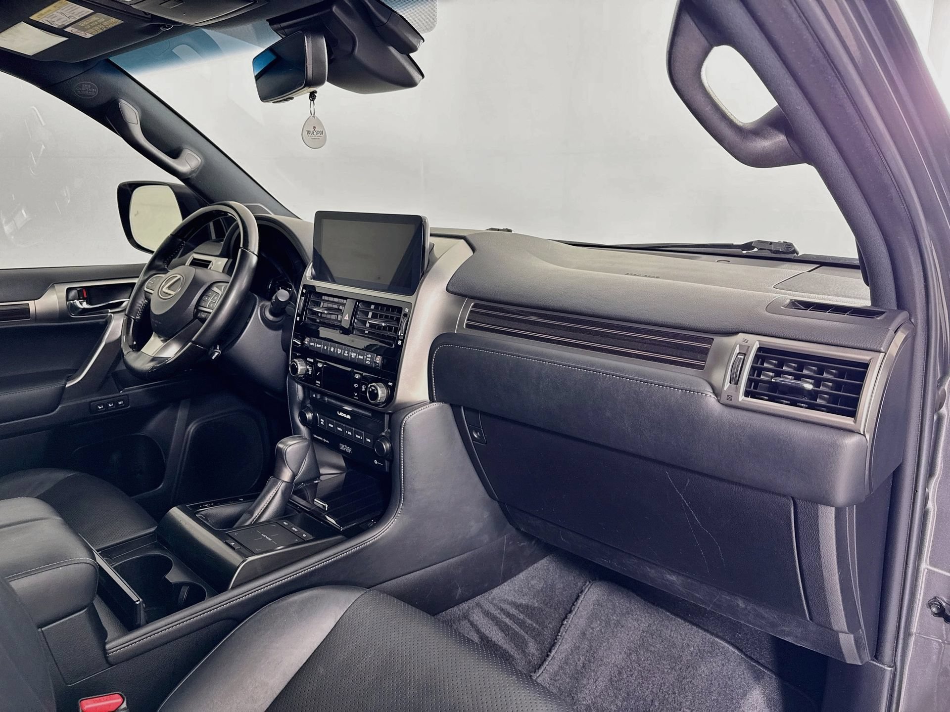 Used 2022 Lexus GX 460 Luxury w/ Off Road Package AWD/4WD image 30