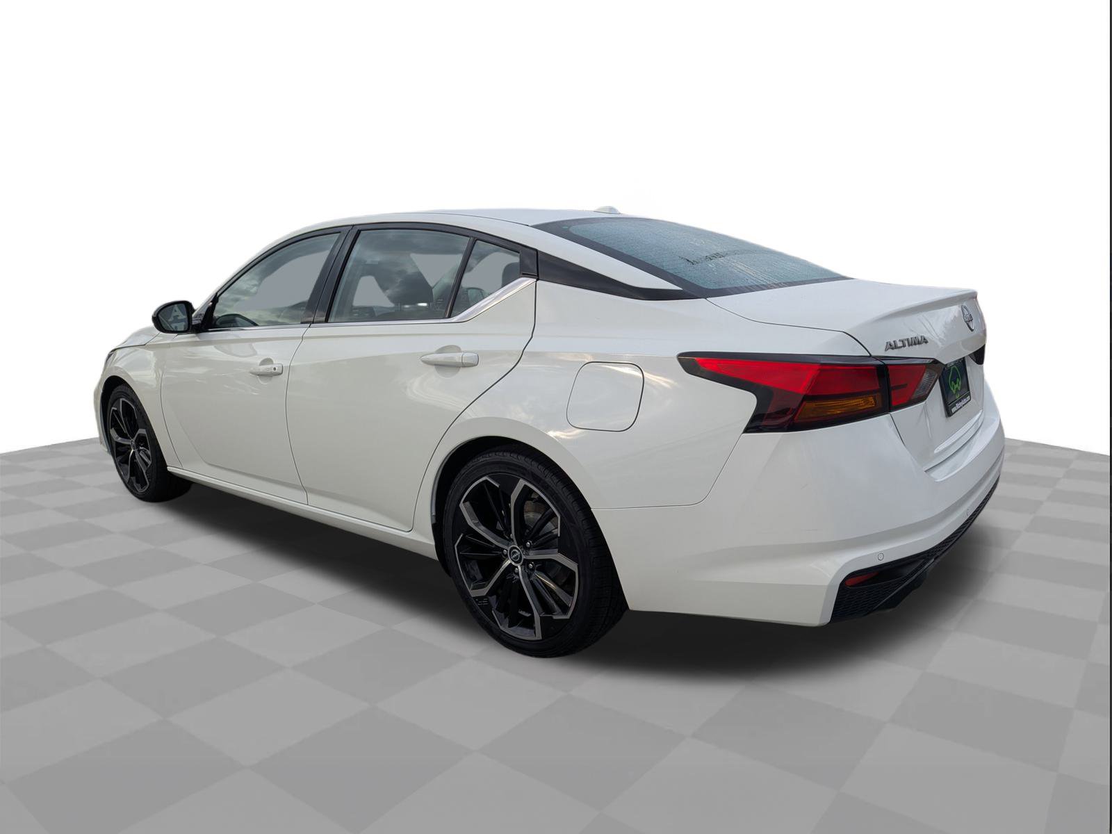 Used 2023 Nissan Altima 2.5 SR image 6