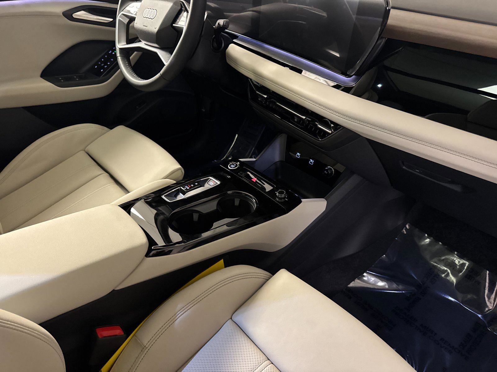 New 2025 Audi Q6 e-tron Premium Plus image 15