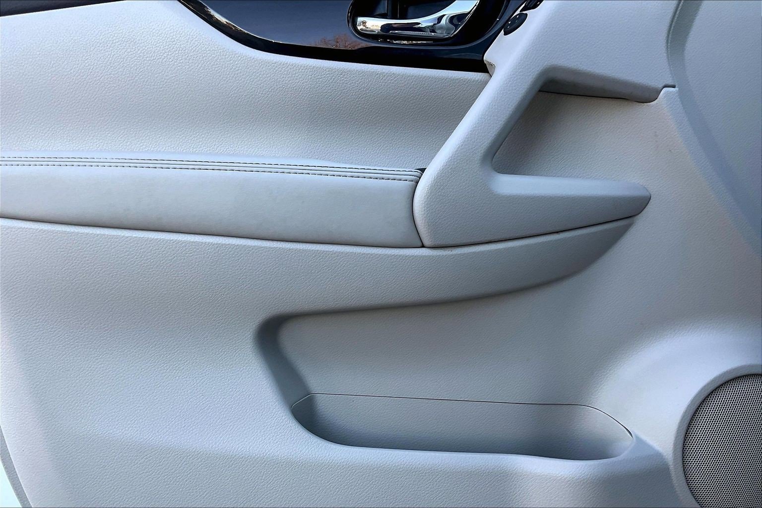 Used 2022 Nissan Rogue Sport SL image 14