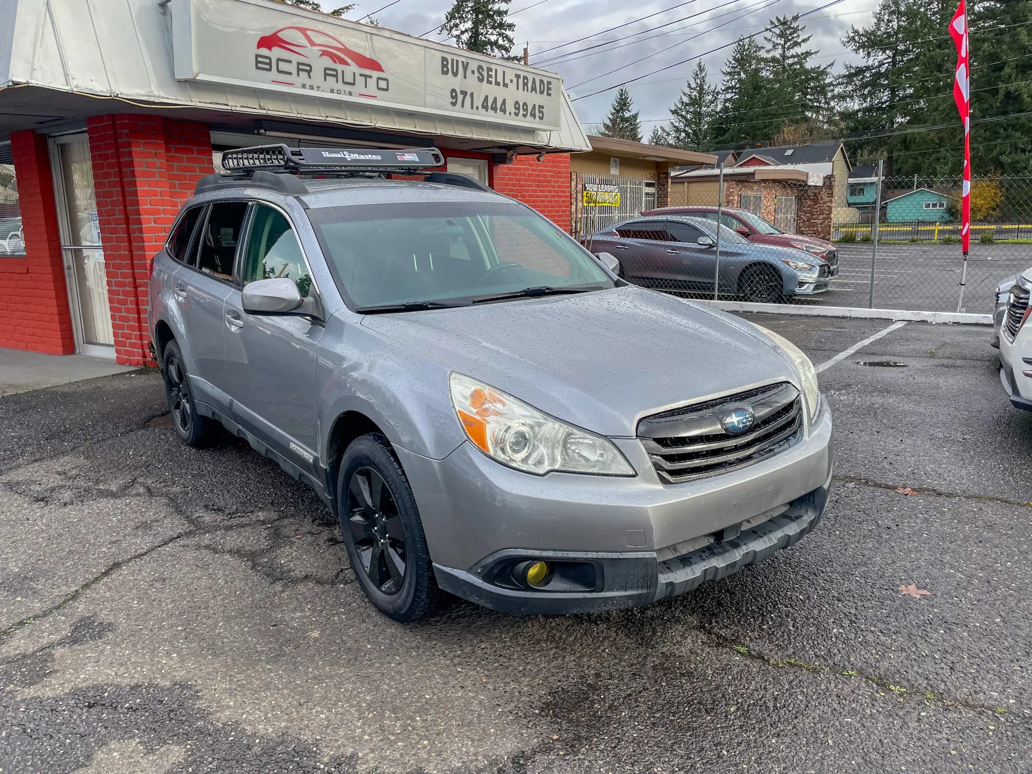 Used 2010 Subaru Outback 2.5i Premium AWD/4WD image 4