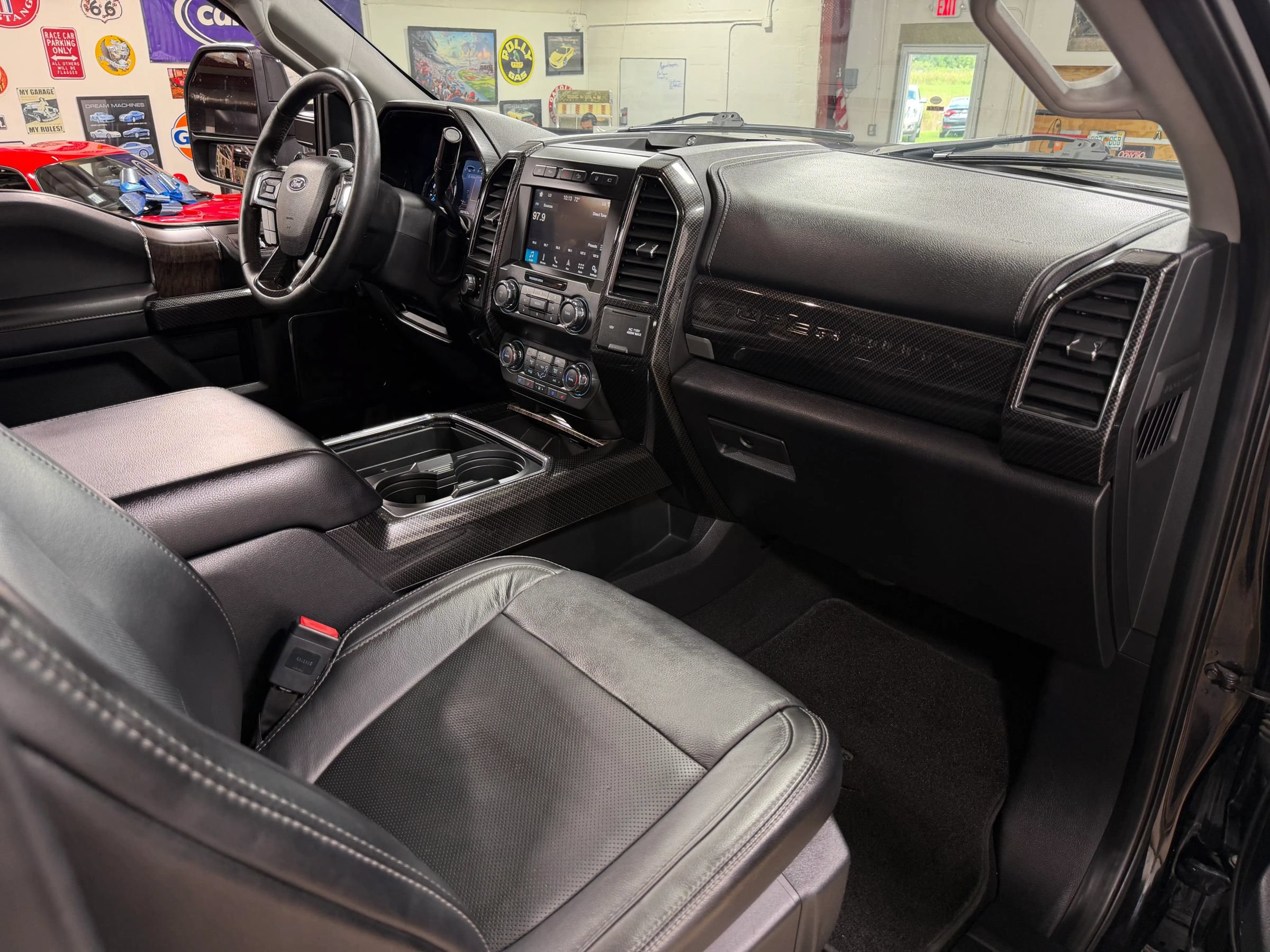 Used 2019 Ford F250 Lariat w/ Lariat Ultimate Package AWD/4WD image 23