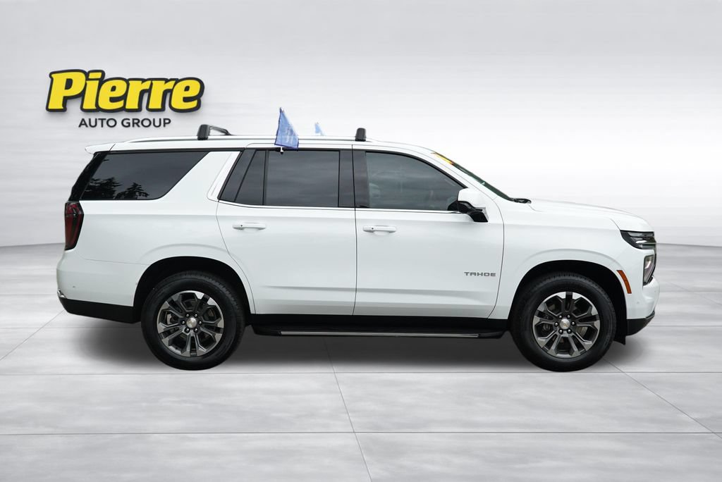 Used 2026 Chevrolet Tahoe LS AWD/4WD image 3