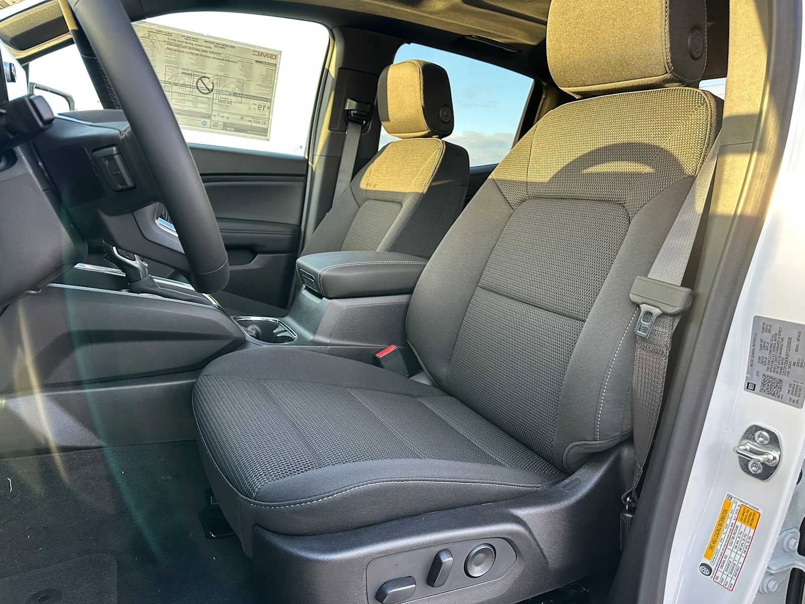New 2026 GMC Canyon Elevation w/ Convenience Package image 21