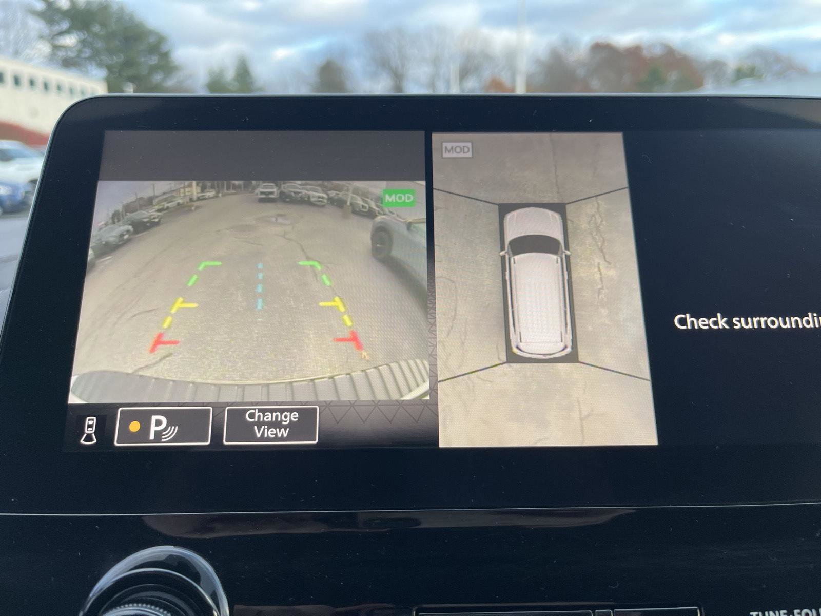 Used 2024 Nissan Armada Platinum w/ Captain's Chairs Package image 18