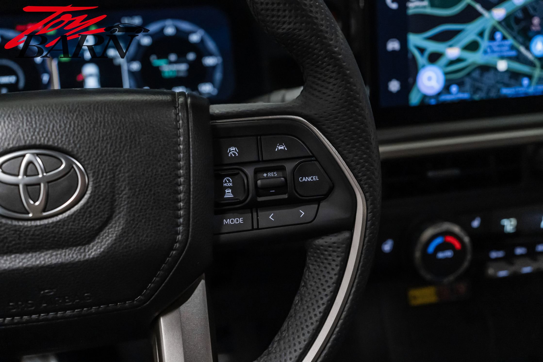 Used 2025 Toyota Tacoma TRD Off-Road image 31