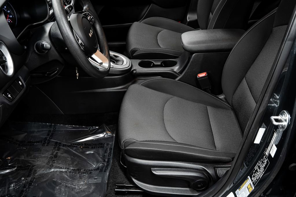 Used 2024 Kia Forte LXS image 35