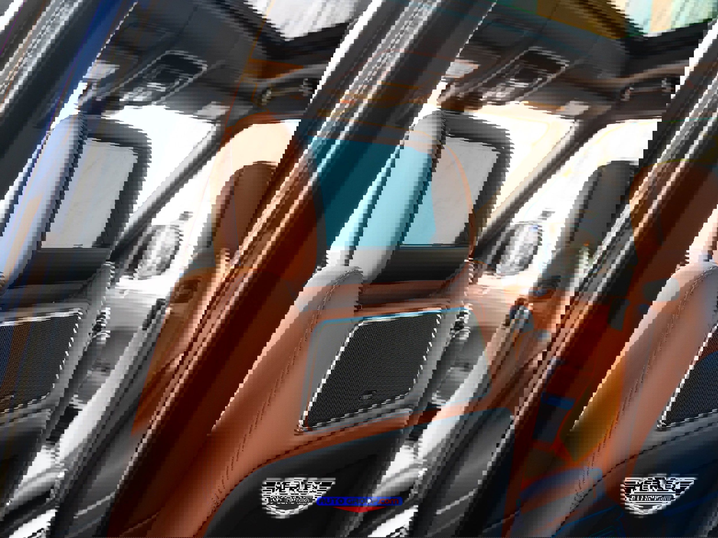 Used 2017 Land Rover Range Rover Autobiography image 23