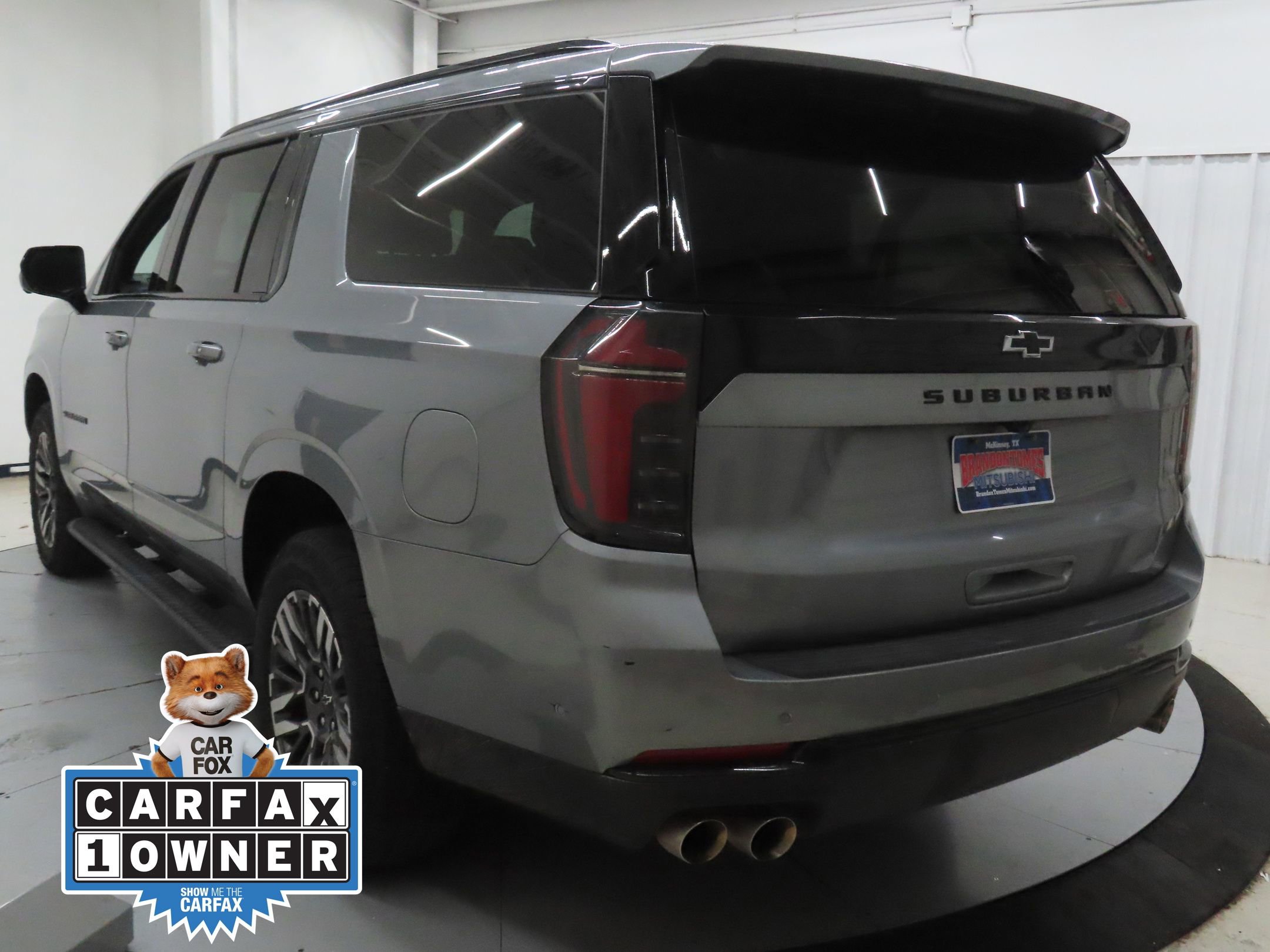 Used 2025 Chevrolet Suburban Z71 AWD/4WD image 5