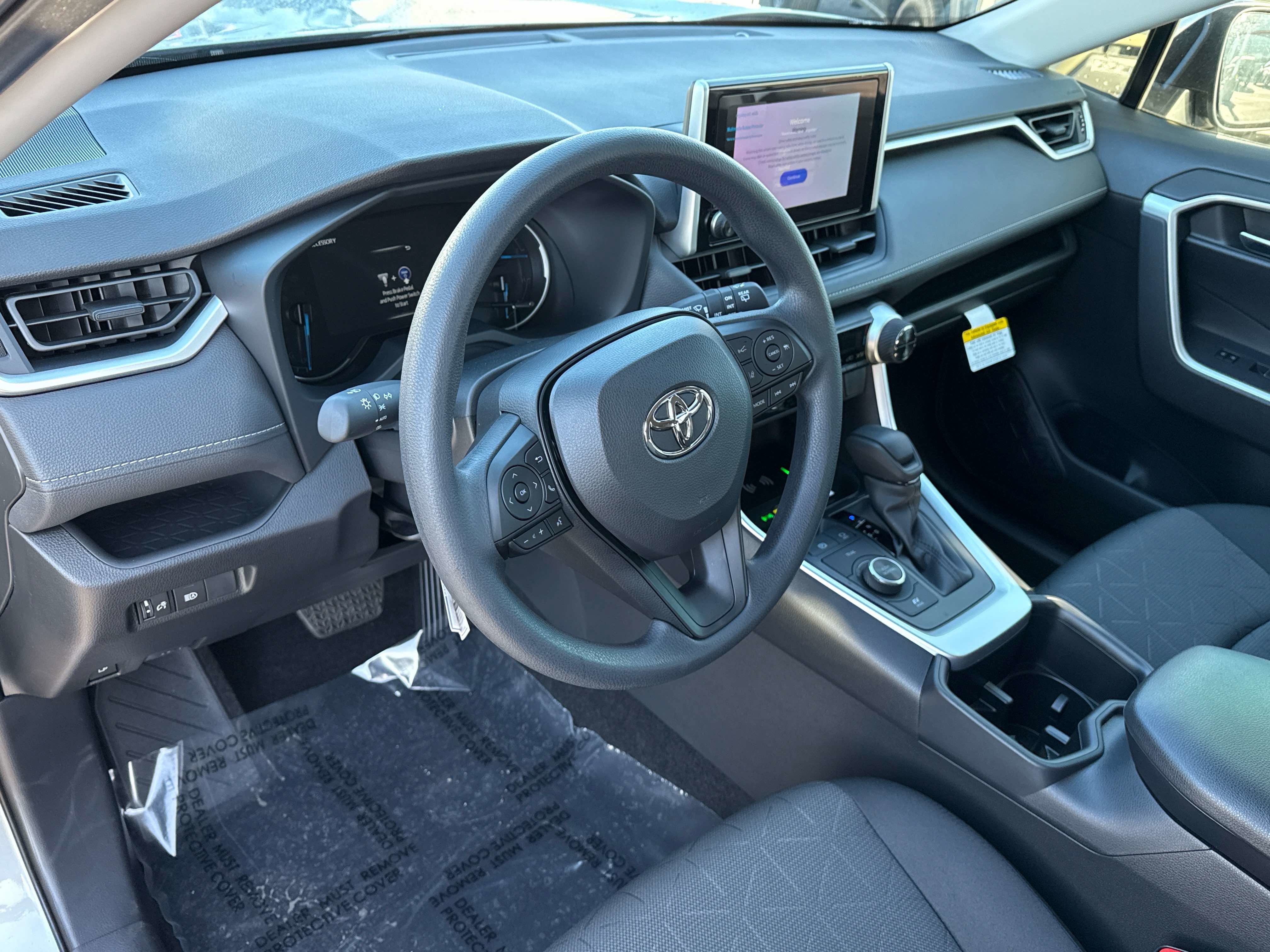 Used 2025 Toyota RAV4 XLE image 10