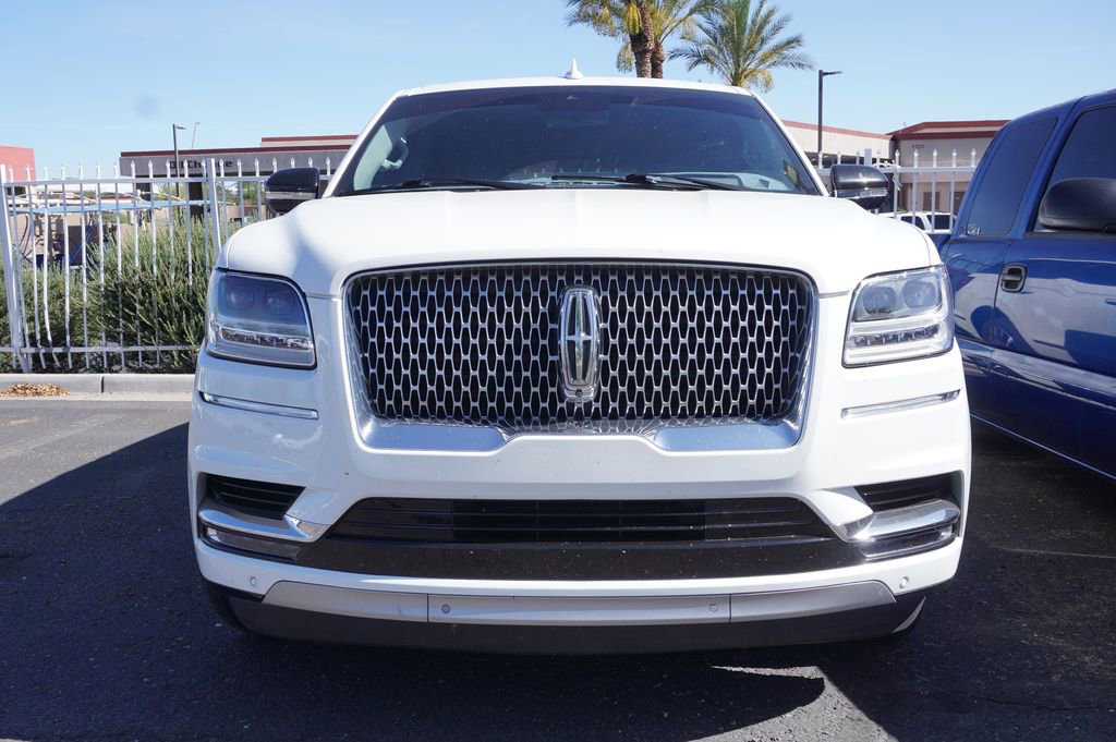 Used 2021 Lincoln Navigator Reserve w/ Luxury Package AWD/4WD image 2