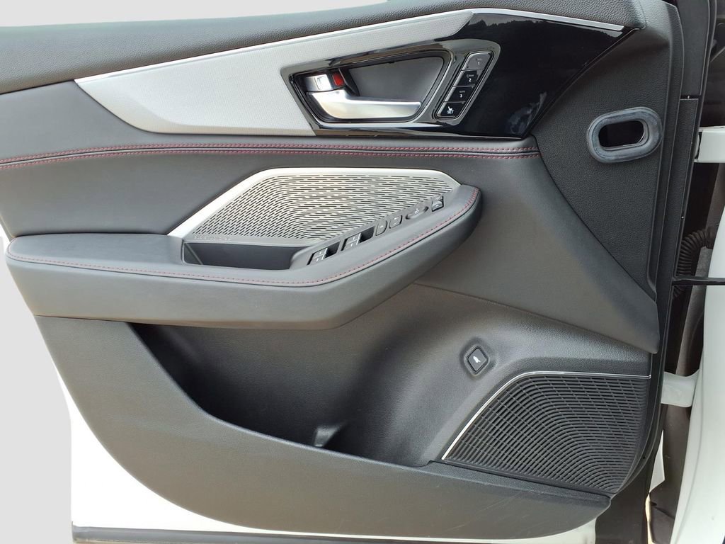 Used 2023 Acura MDX A-Spec image 27