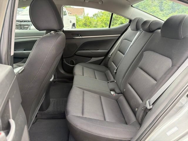 Used 2018 Hyundai Elantra SE FWD image 16