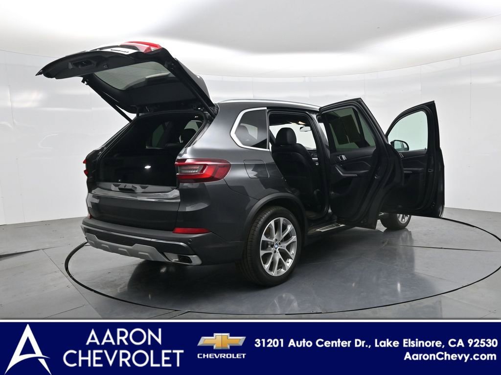 Used 2023 BMW X5 xDrive40i AWD/4WD image 3