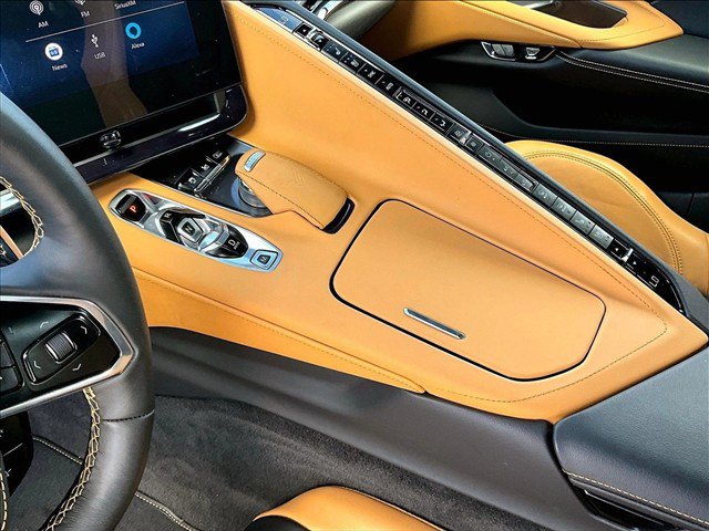 Used 2025 Chevrolet Corvette Z06 w/ Stealth Interior Trim Package RWD image 15