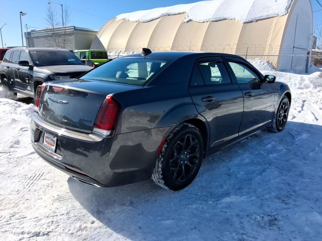 Certified 2022 Chrysler 300 Touring L w/ Comfort Group image 8