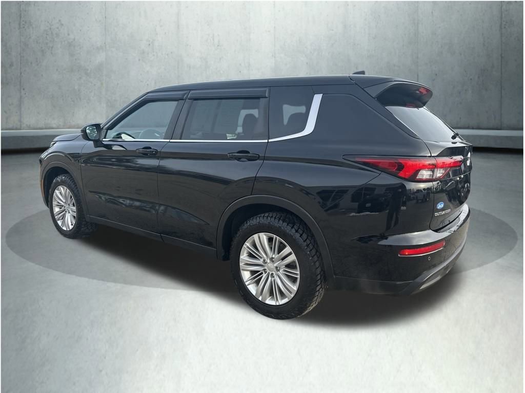 Used 2022 Mitsubishi Outlander ES image 6