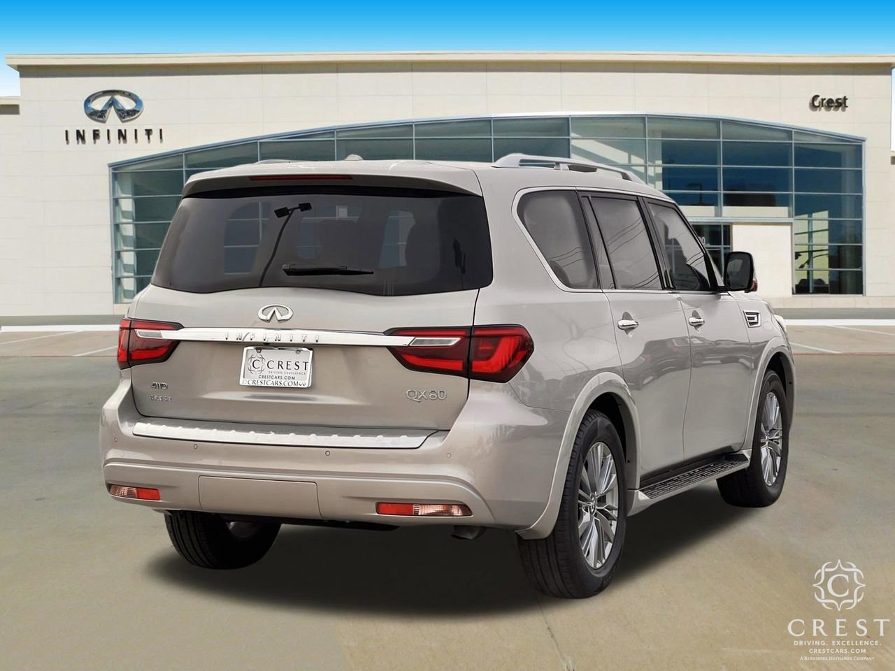 Used 2023 INFINITI QX80 Luxe w/ Cargo Package image 3