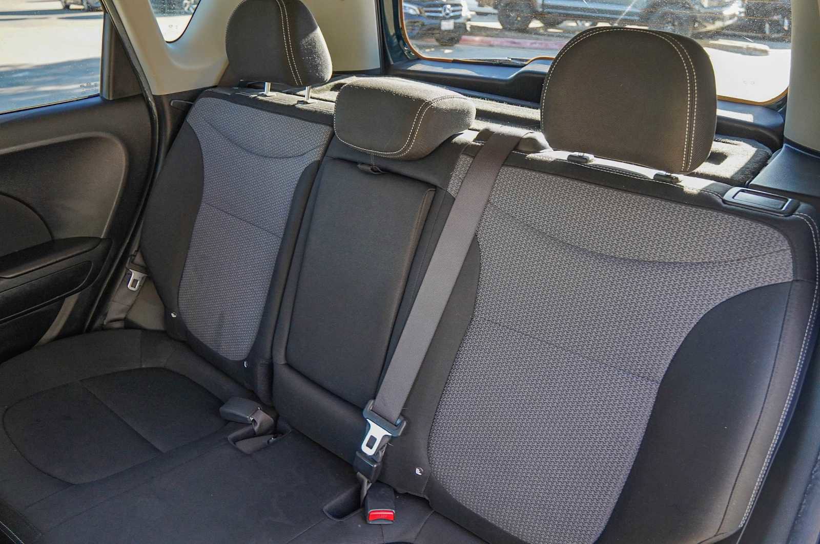 Used 2018 Kia Soul + image 29