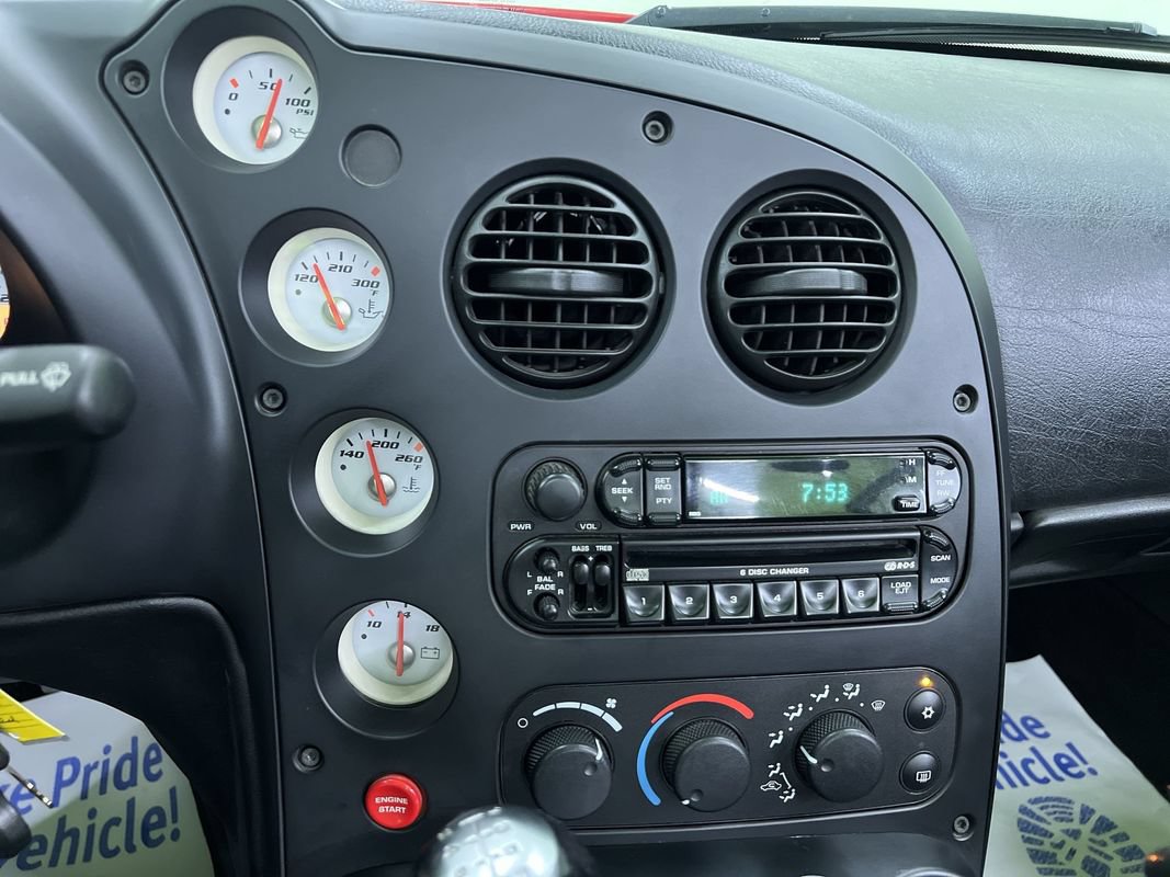 Used 2004 Dodge Viper SRT-10 RWD image 22
