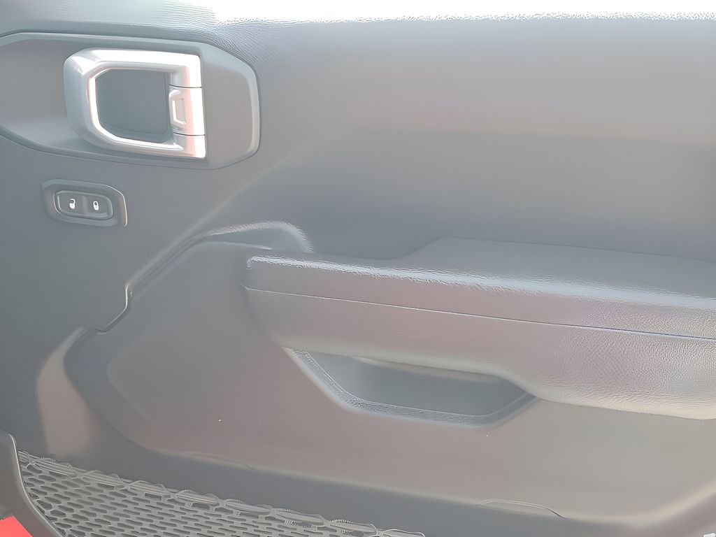 Used 2022 Jeep Wrangler Unlimited Rubicon AWD/4WD image 36