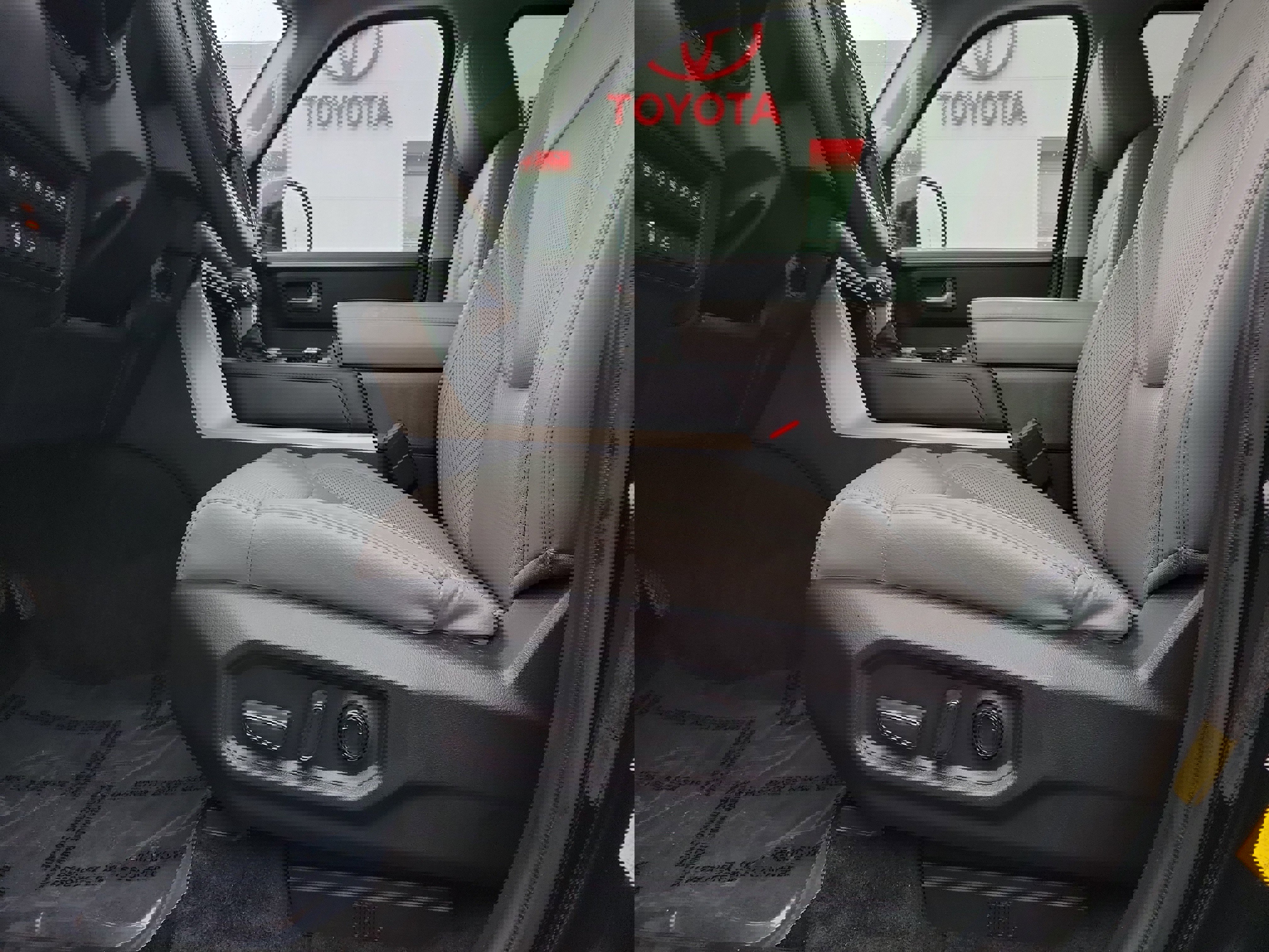 Used 2023 Toyota Tundra Limited image 16