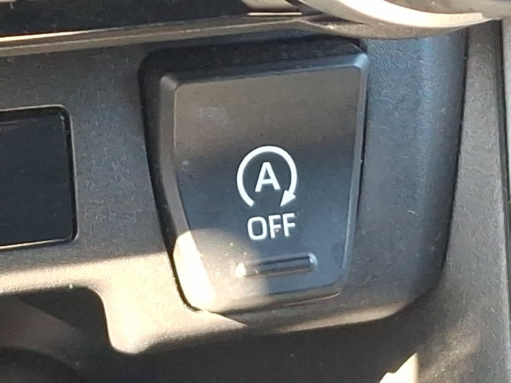 Certified 2022 Toyota RAV4 XLE AWD/4WD image 26
