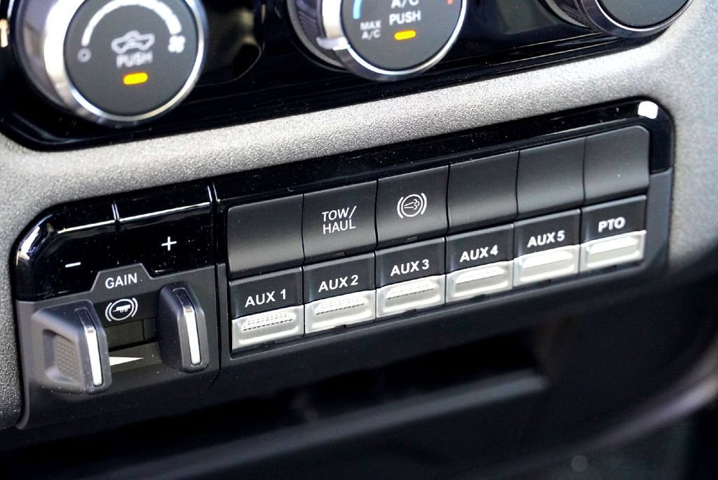 New 2026 RAM 3500 Tradesman AWD/4WD image 13