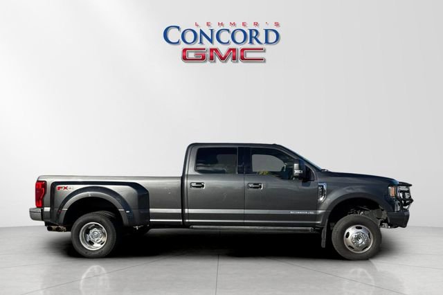 Used 2020 Ford F350 Lariat image 3