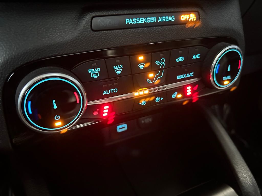 Used 2022 Ford Escape SEL image 37