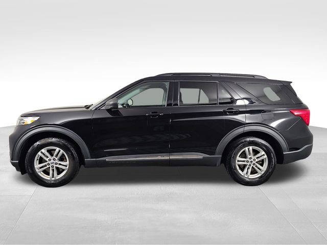 Used 2021 Ford Explorer XLT w/ Equipment Group 202A image 4