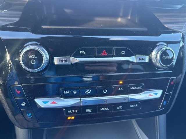 Used 2022 Ford Explorer Limited image 15