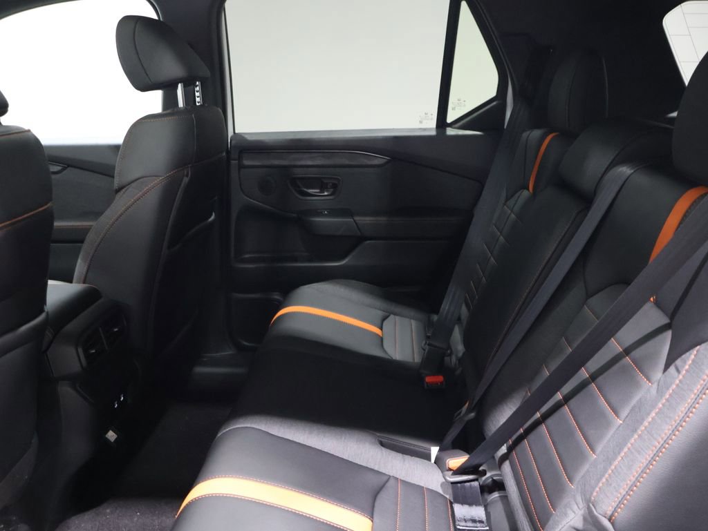 New 2026 Honda Pilot TrailSport image 9