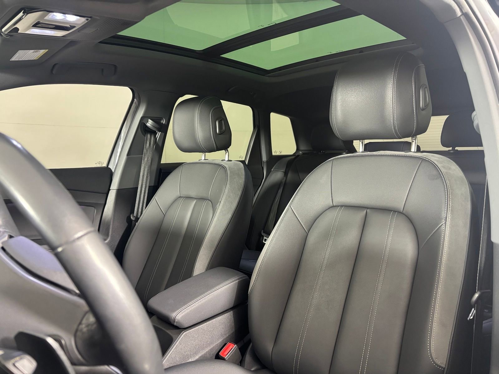 Used 2023 Audi Q4 e-tron Premium Plus w/ Premium Plus AWD/4WD image 11