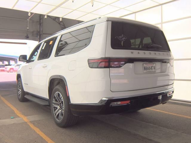 Used 2025 Jeep Wagoneer L Series II image 4