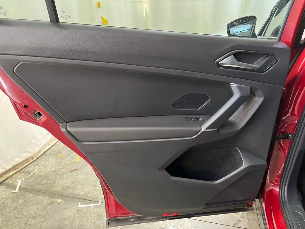 Used 2018 Volkswagen Tiguan SEL image 21