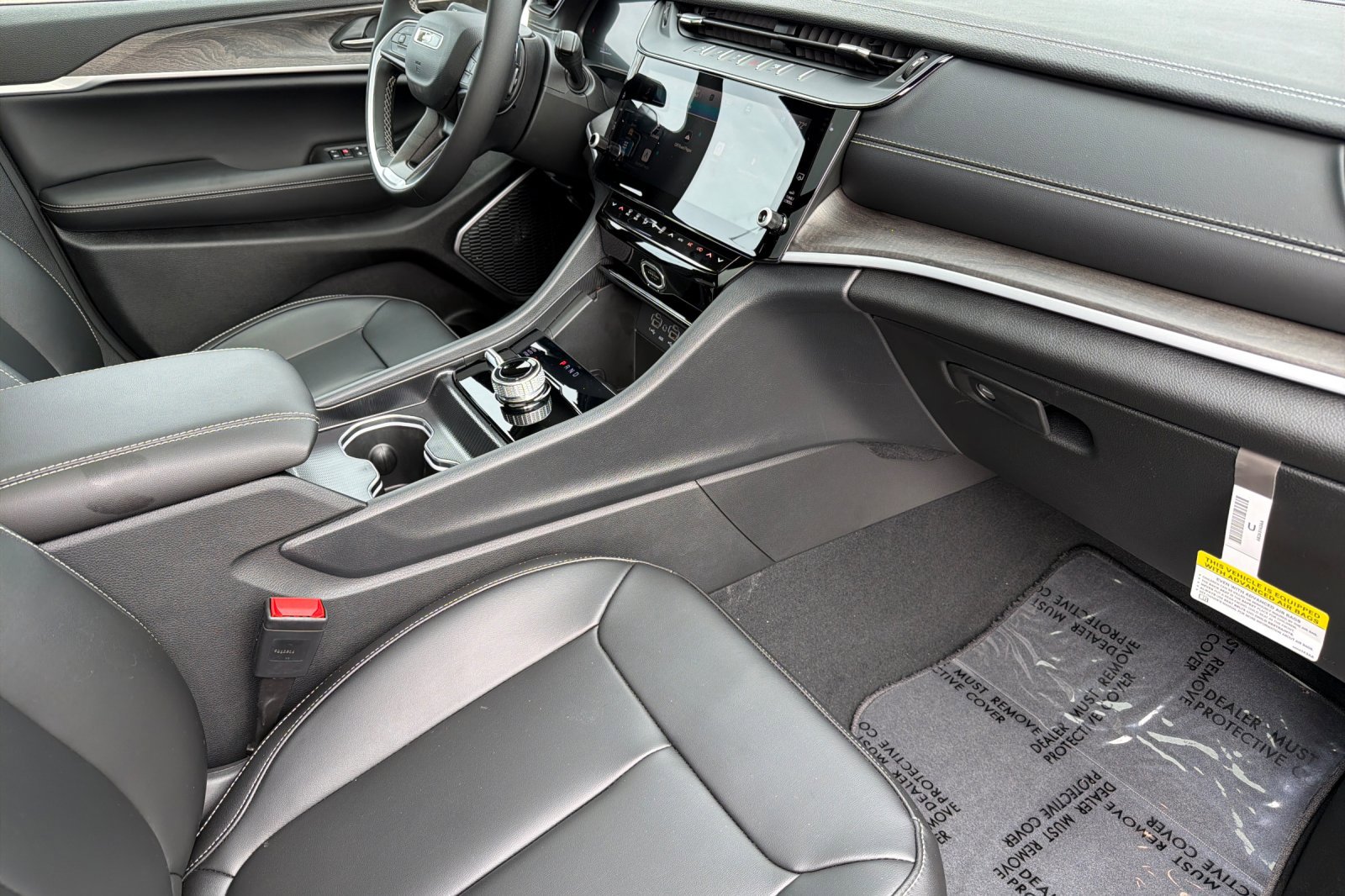 New 2026 Jeep Grand Cherokee L Limited w/ Limited Altitude Package image 15