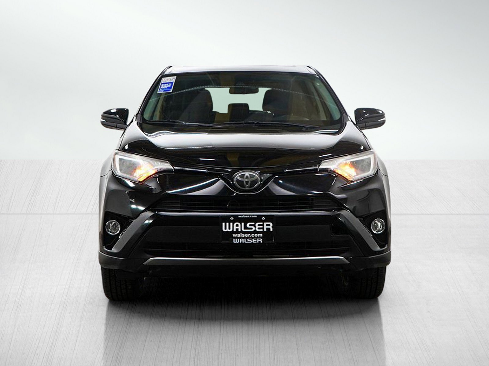 Used 2018 Toyota RAV4 XLE AWD/4WD image 8