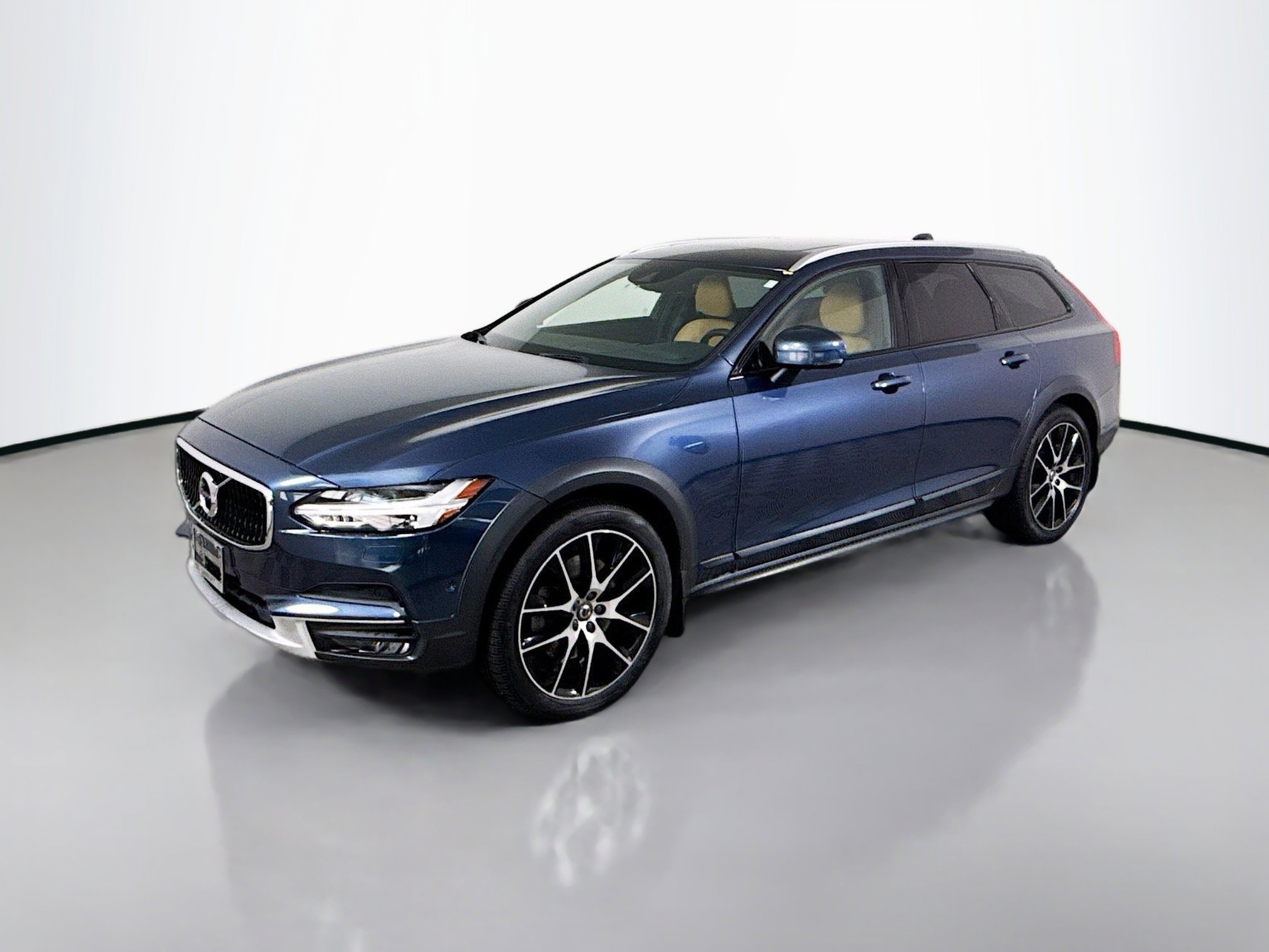 Used 2018 Volvo V90 T6 Cross Country w/ Convenience Package