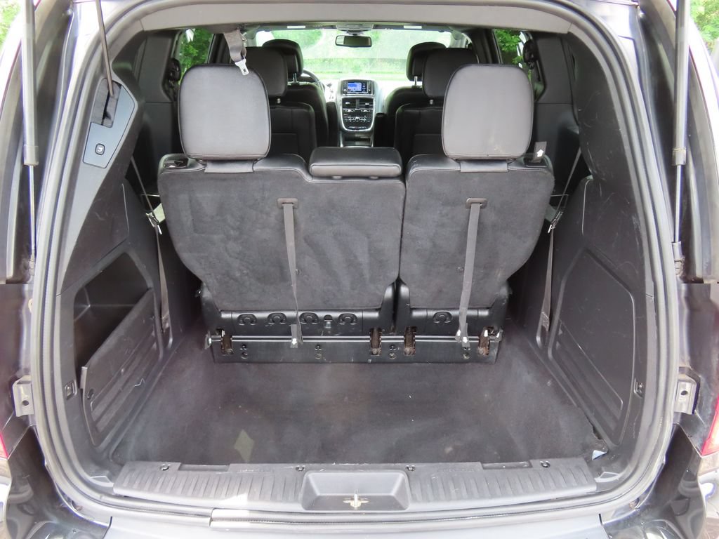 Used 2019 Dodge Grand Caravan SXT FWD image 15
