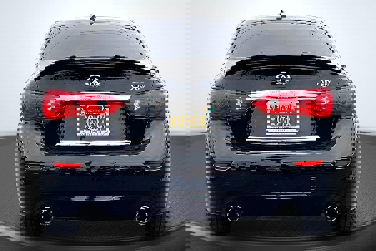 Used 2015 INFINITI Q50 Premium w/ Navigation Package image 4