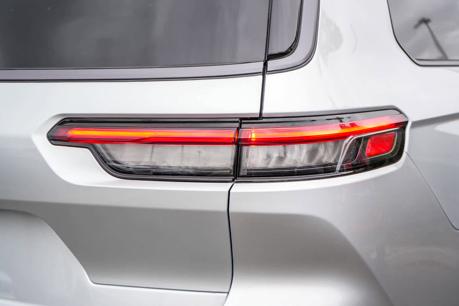 New 2026 Jeep Grand Cherokee L 4WD image 9