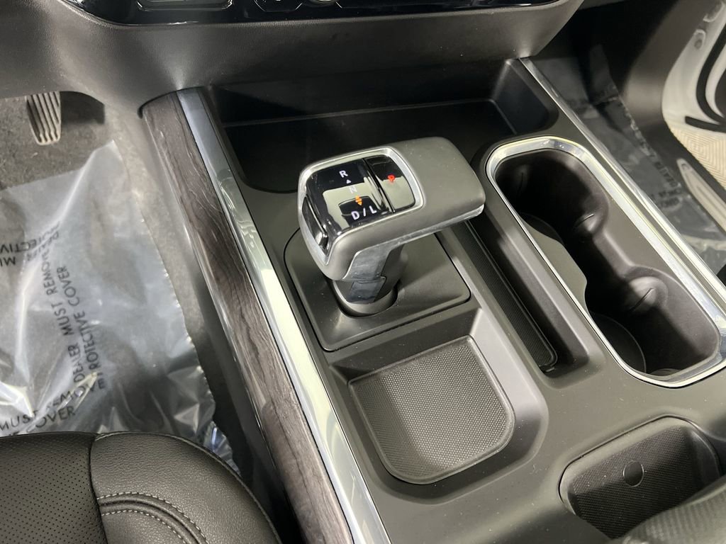 Certified 2023 Chevrolet Silverado 1500 LTZ w/ LTZ Premium Package AWD/4WD image 9