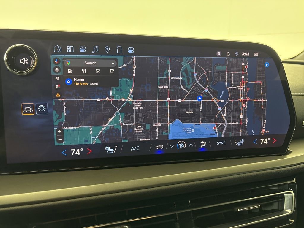 Used 2025 Chevrolet Traverse LT w/ Sun and Wheel Package image 35