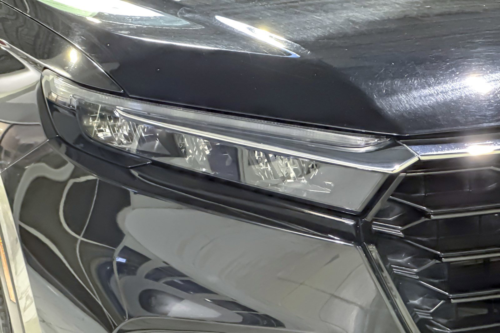 Used 2025 Honda CR-V EX-L image 10